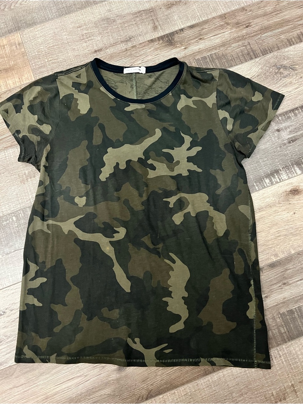 rag & bone womans Camo Short Sleeve Tee - Olive & Dark Green size S EUC